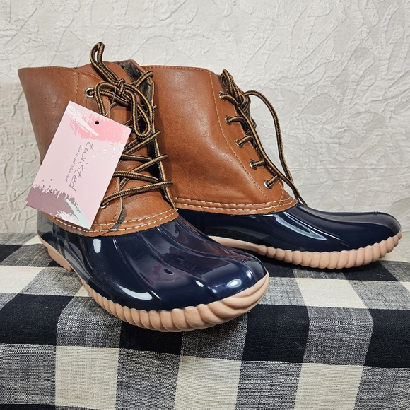 Twisted Shoes Becca 04 Lace-Up Duck Boots Navy - Picture 1 of 9